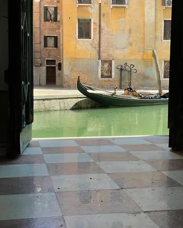 Apartamento San Marco With Canal View Venecia