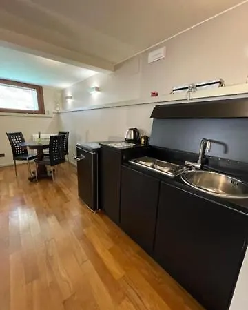 San Marco With Canal View Apartamento *