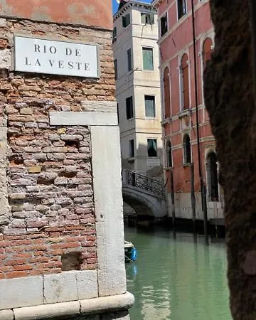 San Marco With Canal View Appartamento